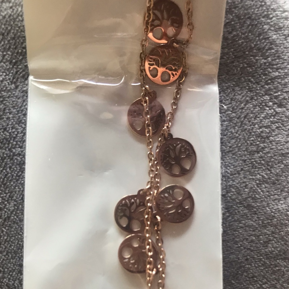 3/$20 NWOT Rose gold Tree of Life 16-20”Necklace